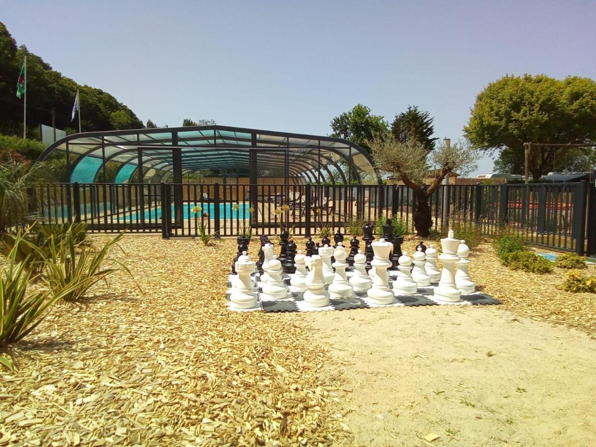 Camping Les Couesnons Hotel Roz-sur-Couesnon Buitenkant foto